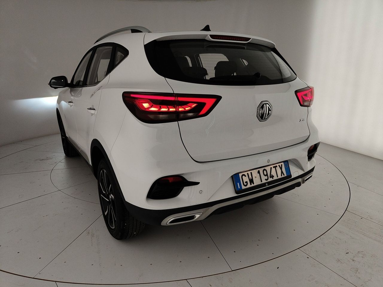 MG ZS