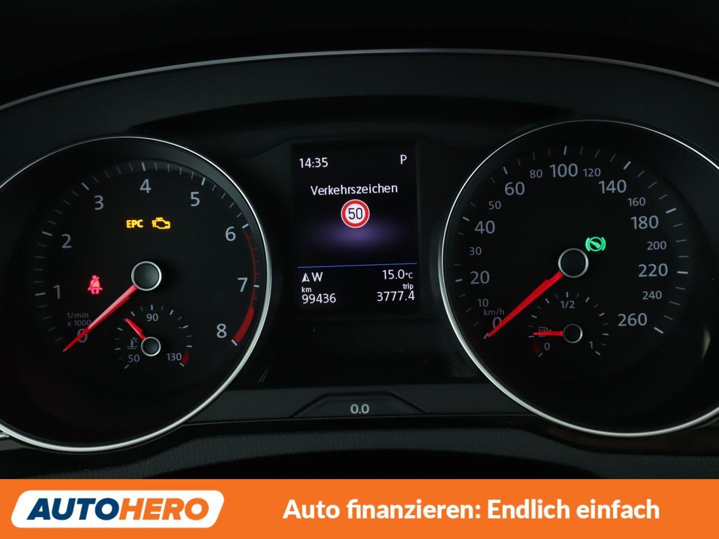 Volkswagen Passat 2.0 TSI Elegance Aut.*NAVI*PDC*SHZ*