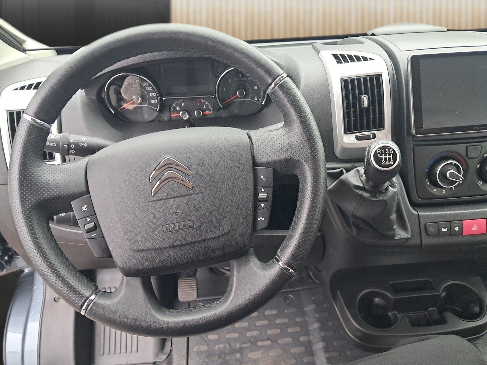 Fahrzeugabbildung Pössl 2Win R Plus Citroen 140 PS Mark./AHK/Navi/Solar