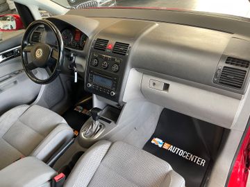 Volkswagen Touran Highline Aut.*1.Hand*TÜV NEU*7 Sitze*AHK*