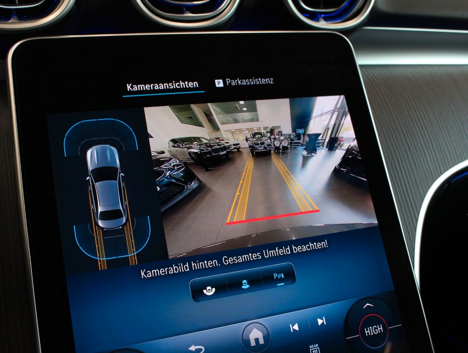 Fahrzeugabbildung Mercedes-Benz C 220 d Avantgarde HUD+Kamera+1.Hand