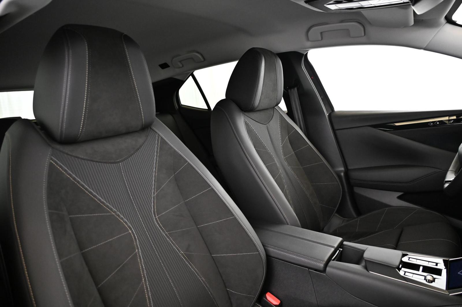 DS Automobiles DS4 1.6 E-Tense 225 Etolie Alcantara UVP 53.000 