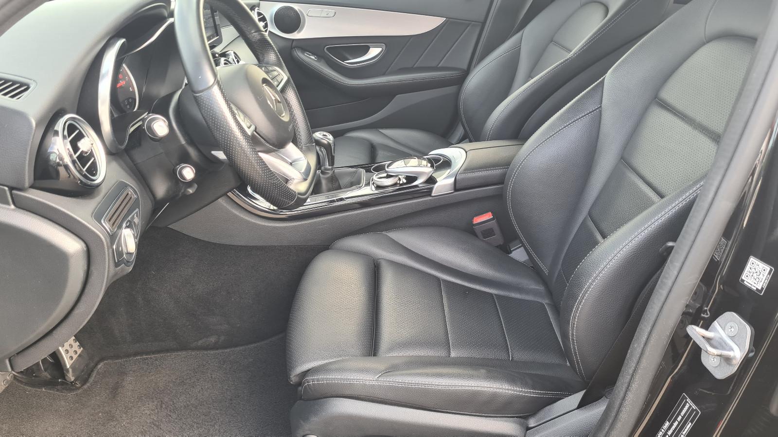 Mercedes-Benz T-Modell C 180 CGI*Navi*LED*Leder*AHK