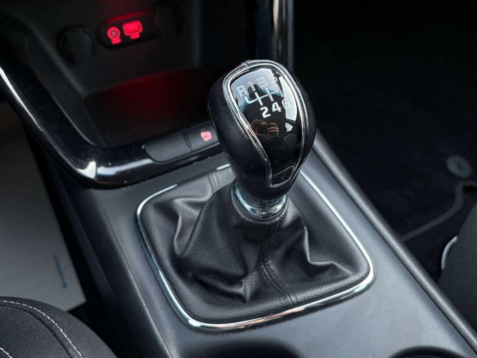 Fahrzeugabbildung Kia cee'd Sportswagon 1.4 Navi Kamera SHZ Tempomat