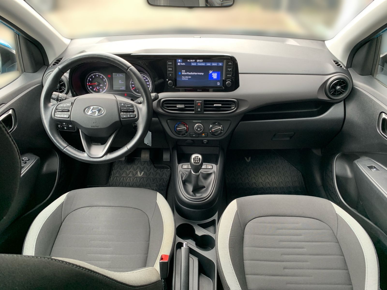 Fahrzeugabbildung Hyundai i10 1.0 Trend SHZ LHZ PDC