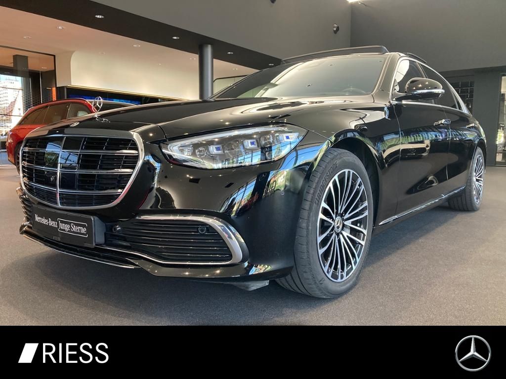 Image of Mercedes-Benz S 400