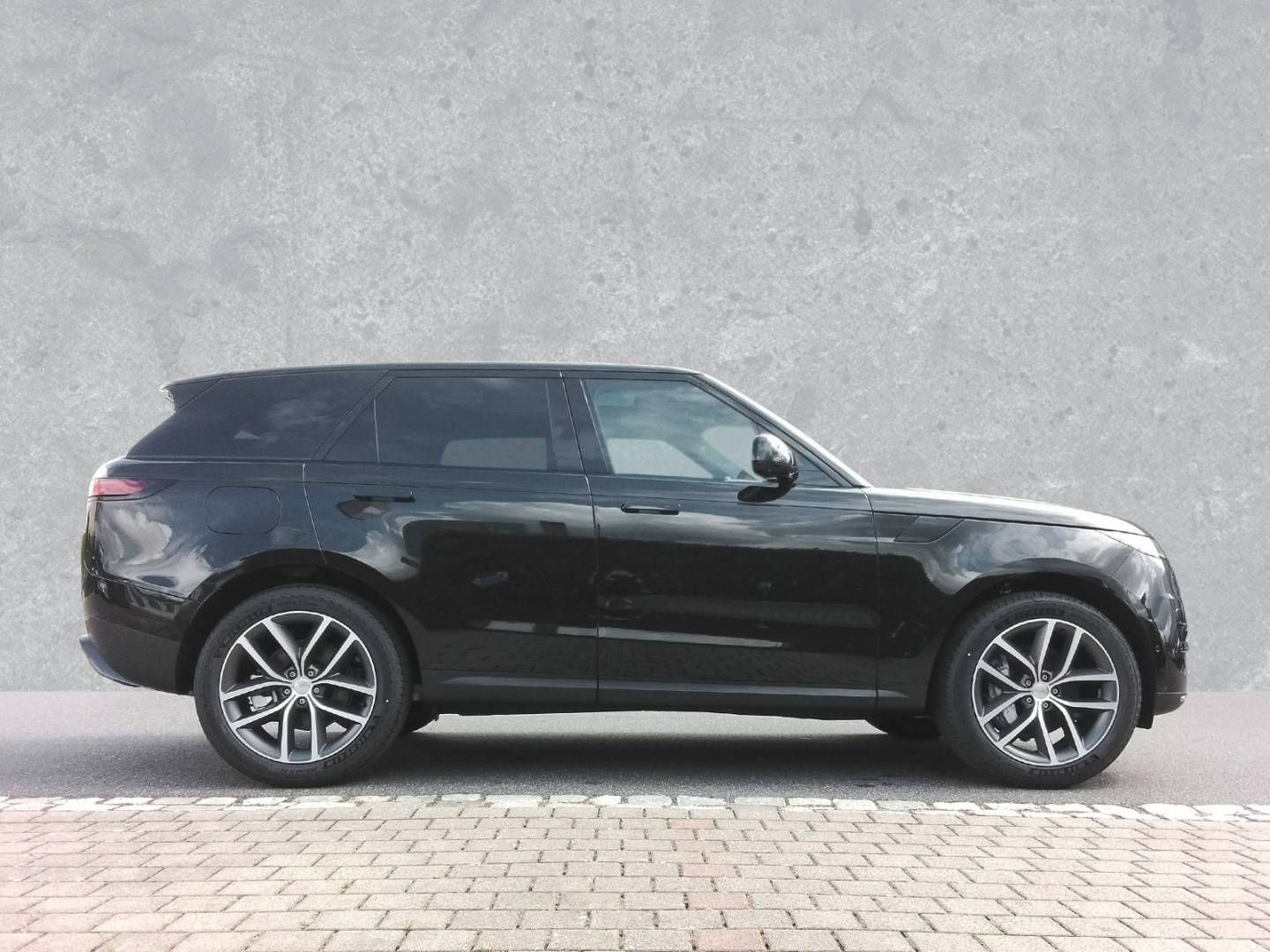 Fahrzeugabbildung Land Rover Range Rover Sport D250 SE