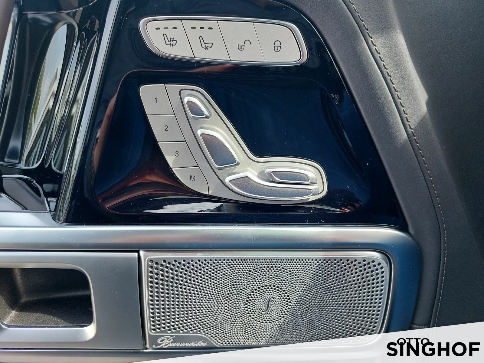 Fahrzeugabbildung Mercedes-Benz G 450 d AMG +Superior+AHK+Night+dyn.LED+360°+