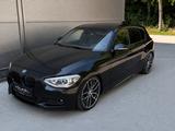 BMW 118 i M-Sportpaket Aut.°Xenon°Navi°H&K°19 Zoll° - BMW 118: Sportpaket 118i M