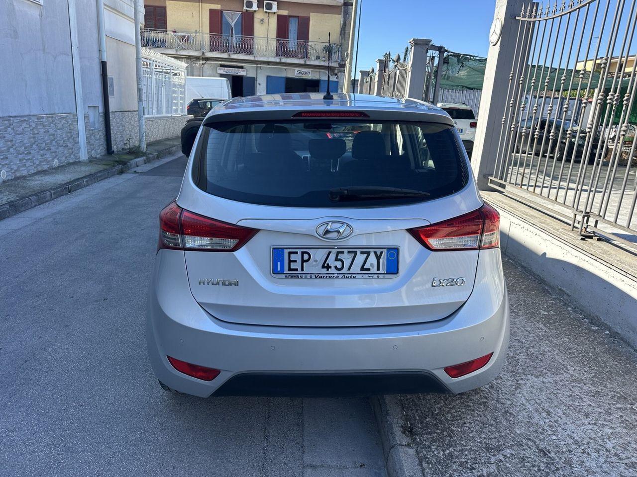 Hyundai ix20 2013 — photo 8