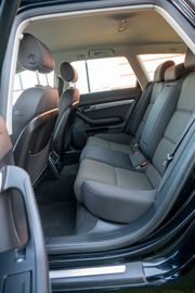 Fahrzeugabbildung Audi A6 Avant 2.0 TDI NAVI|PDC|KLIMAAUTOMATIK