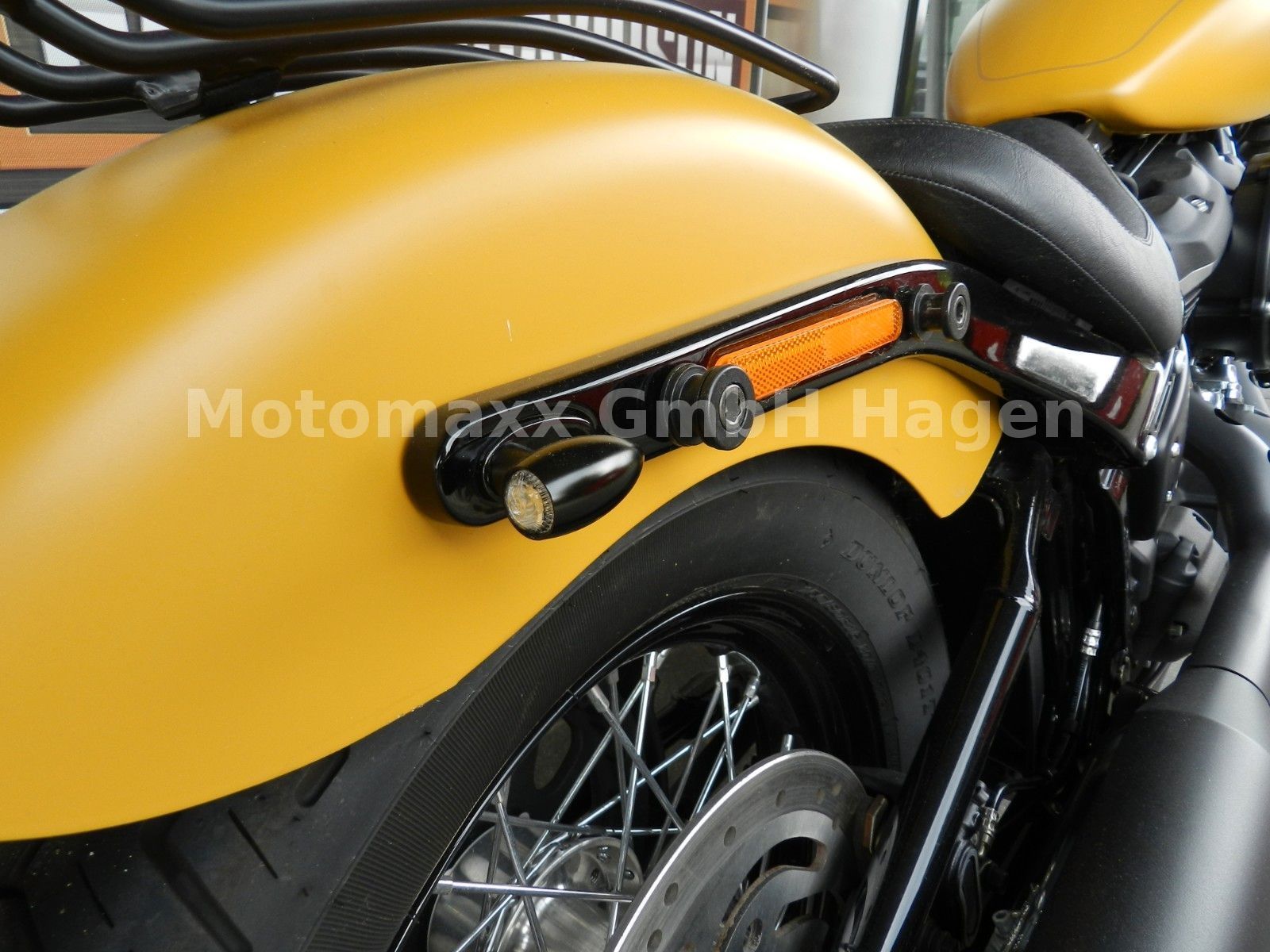 Fahrzeugabbildung Harley-Davidson Street Bob 107 MJ19 mit Speichen-Felgen!!!