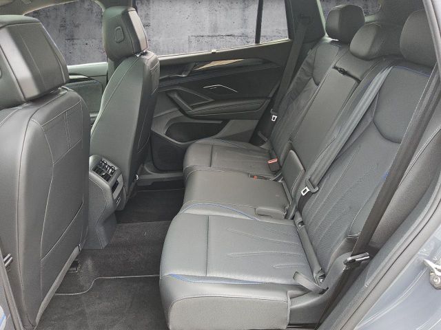 Tayron R-Line 1.5 l eHybrid OPF 130 kW (177 PS)