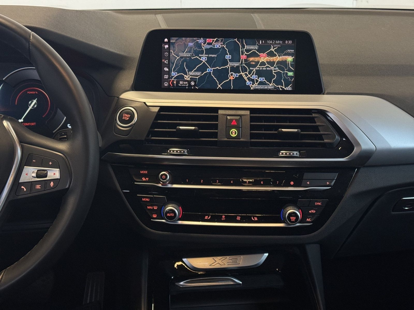 BMW X3 xDrive30e Advantage Navi.LED.DriveAss.ParkAss foto 6
