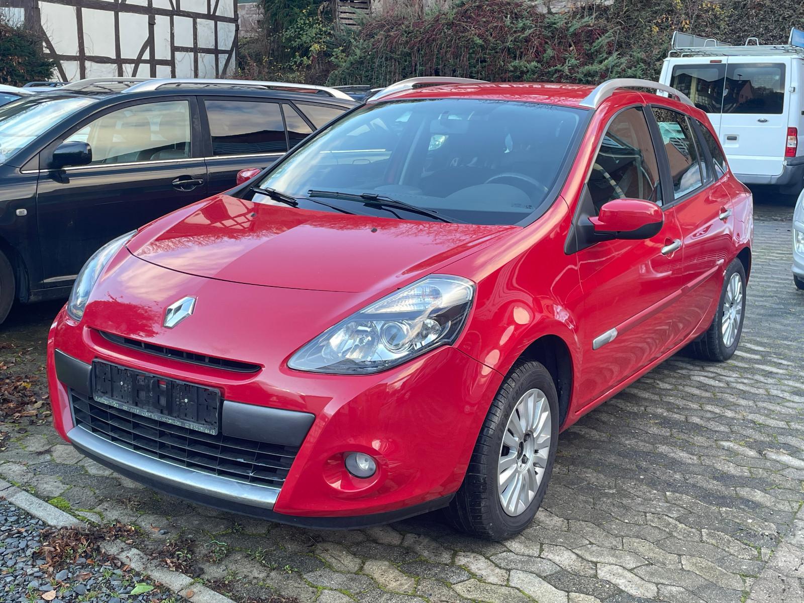Renault Clio Grandtour Dynamique 1.Hand 8x bereift Klima