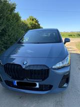 BMW 223i xDrive Active Tourer M Paket, Top gepflegt - blaue BMW 223 Active Tourer