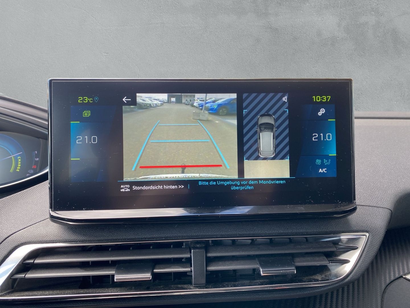 Fahrzeugabbildung Peugeot 3008 Hybrid 225 Allure Pack 1.6 Plug-In EU6d Nav