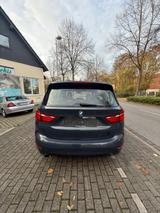 BMW 218 Gran Tourer 218i Advantage - BMW 2er Reihe in Duisburg