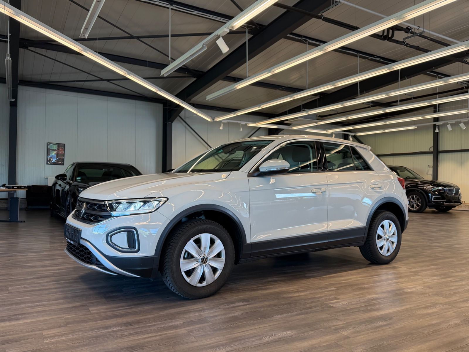 Volkswagen T-Roc Basis