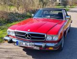 Mercedes-Benz US Klassiker SL 560 Roadster V8 - rote Mercedes-Benz SL 560