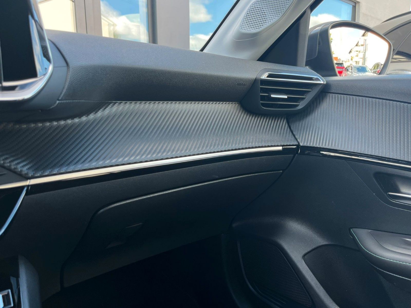 Fahrzeugabbildung Peugeot 208 Allure Pack