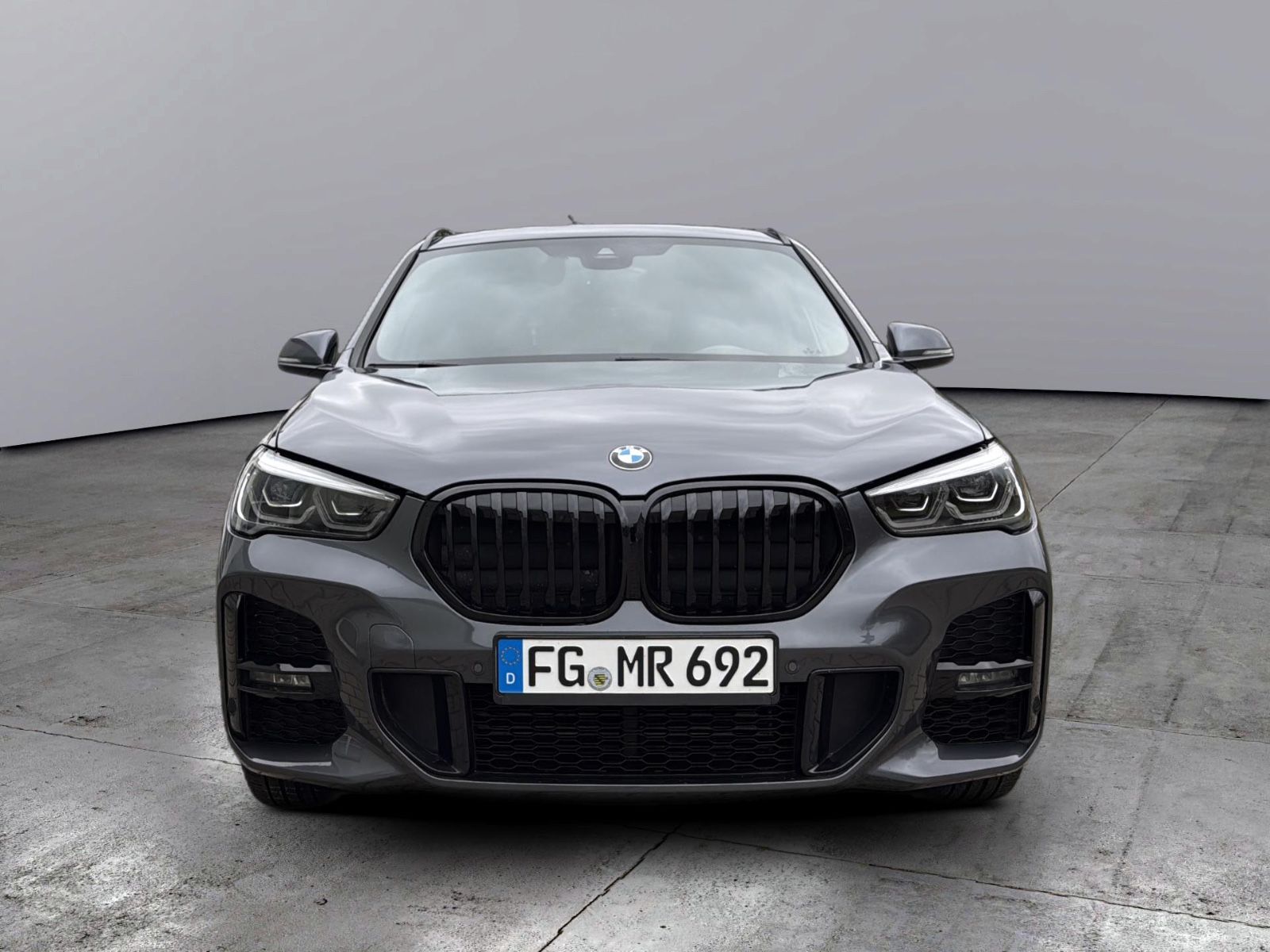Fahrzeugabbildung BMW X1 sDrive 18 i M Sport/ 18 Zoll/ TOP
