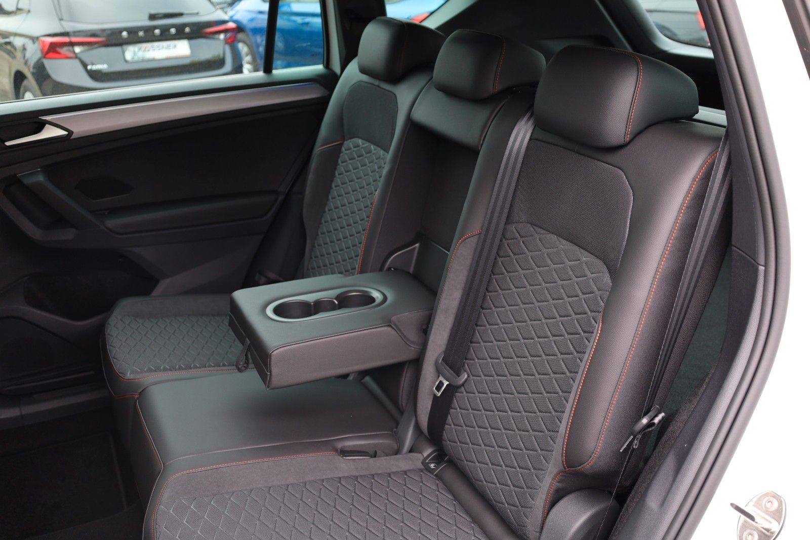 Fahrzeugabbildung SEAT Tarraco 1.4 e-HYBRID FR *SHZ*LED*AHK schwenkbar