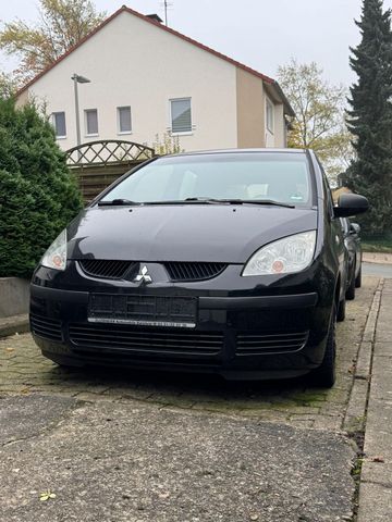 Mitsubishi Colt BJ schwarz | Scheckheftgep...