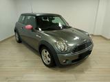 MINI Mini (R56) 1.4 16V One (55kW) - MINI: R55