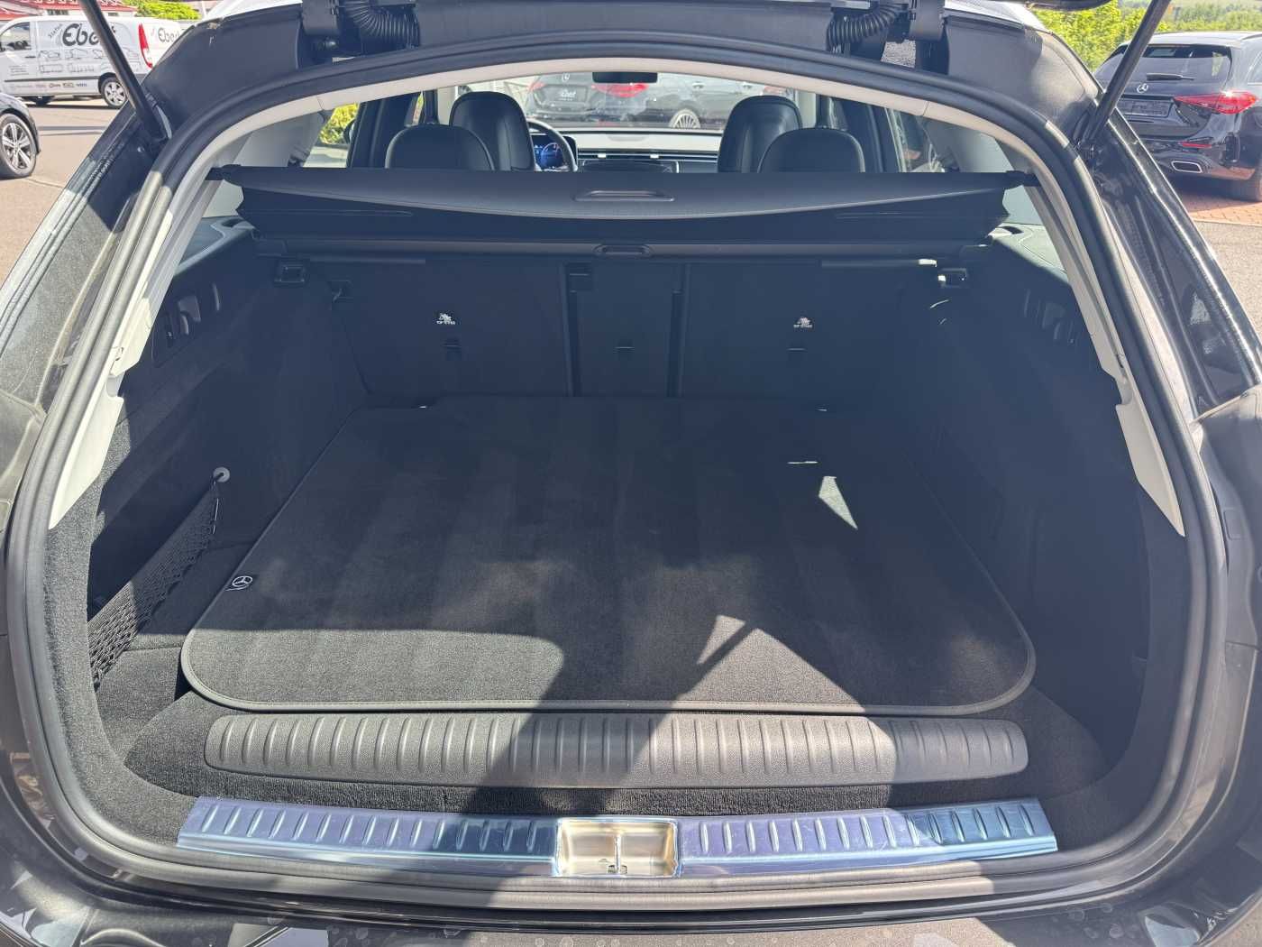 Fahrzeugabbildung Mercedes-Benz E 300de T AHK+Burm4D+Distr+Memory+360