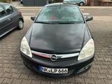 Opel Astra Cosmo 1.9 CDTI 110kW Cosmo - Opel Astra mit Diesel-Antrieb: Cabrio