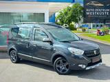 Dacia Dokker Stepway Celebration AHK Navi 2xSchiebetür