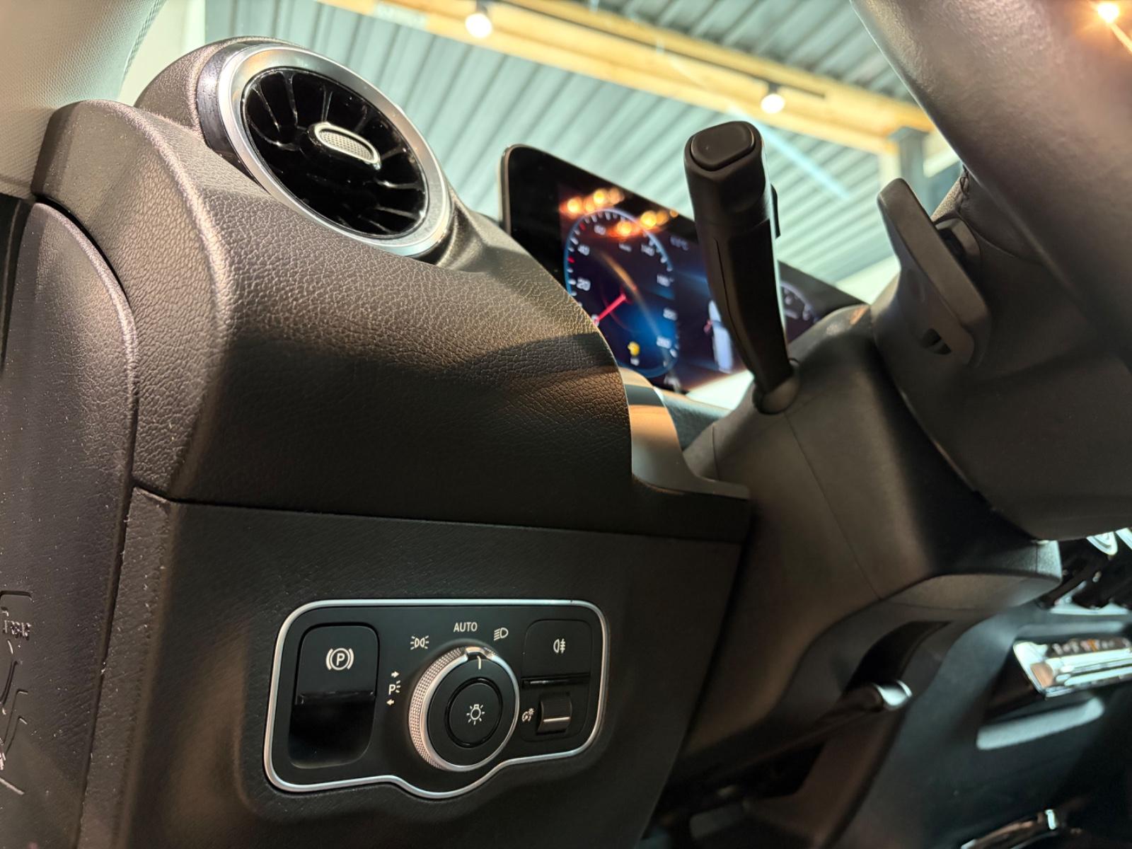 Mercedes-Benz GLB +KAMERA+LED+MBUX+PROGRESSIVE+CARPLAY+ANDR, миниатюра 16