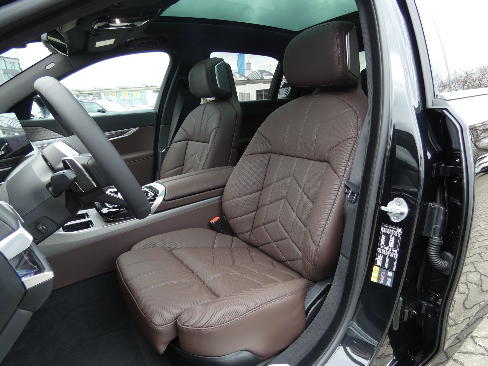 BMW i7 - Bild 16