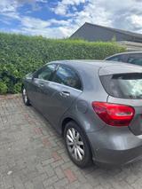 Mercedes-Benz A 180 - - Mercedes-Benz A 180 in Duisburg