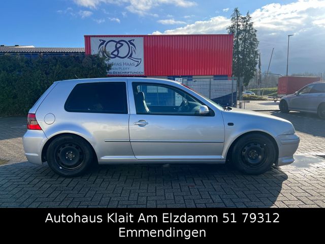 Fahrzeugabbildung Volkswagen Golf 1.6 Sport Edition Sternhimmel Recaro Sports