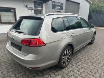 Volkswagen Golf - 5