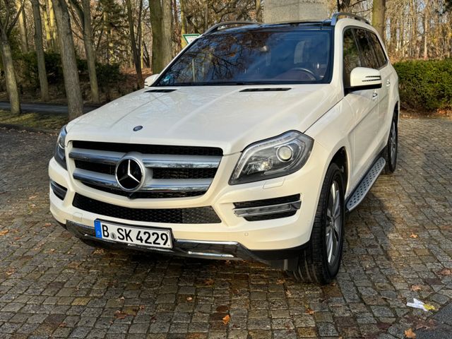 Mercedes-Benz GL 350 CDI-Desigono-Nachtsicht-Pano-7xSitzer-AHK