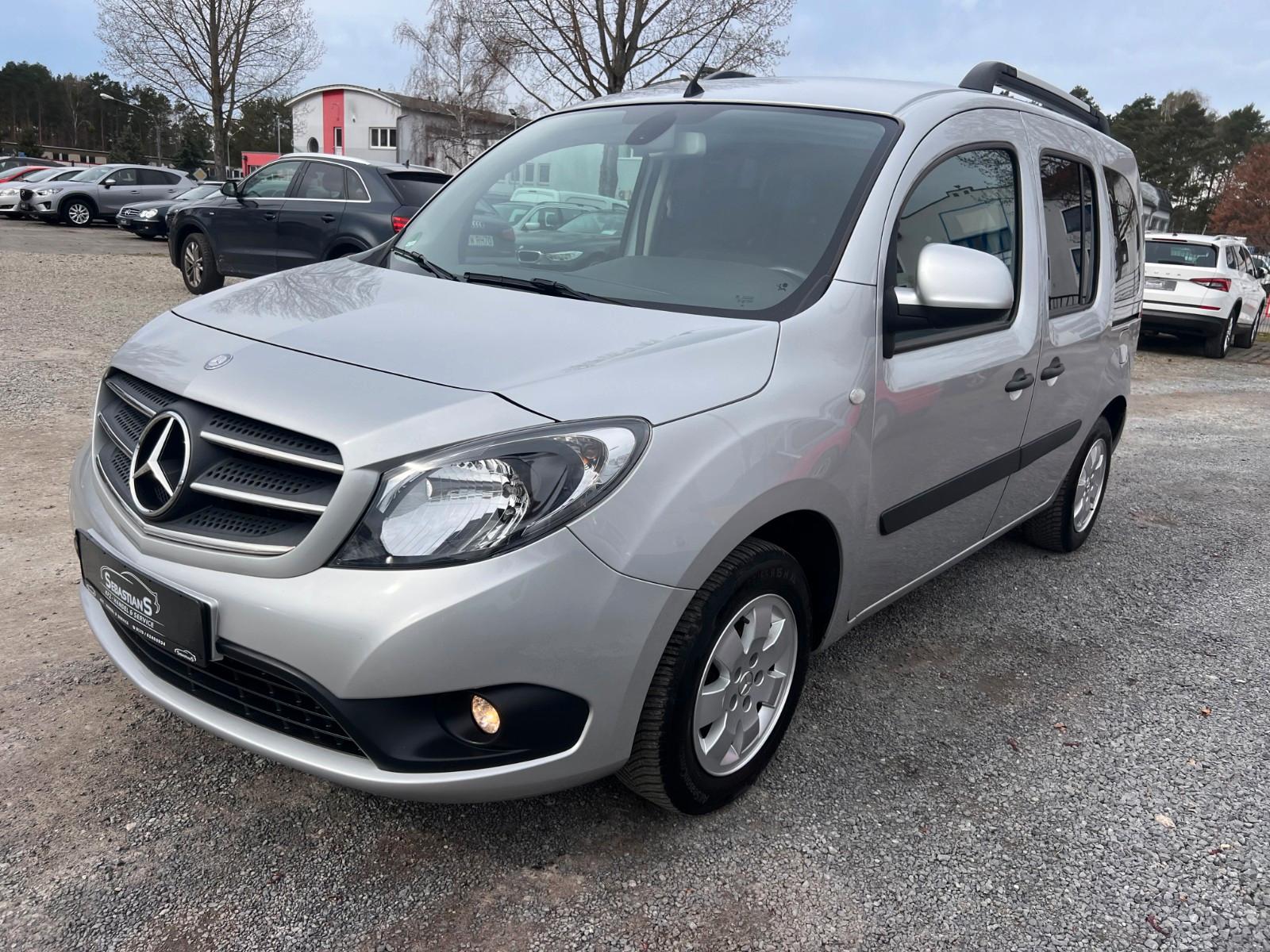 Mercedes-Benz Citan Kombi 111 CDI lang Kamera SHZ AHK Klimaaut