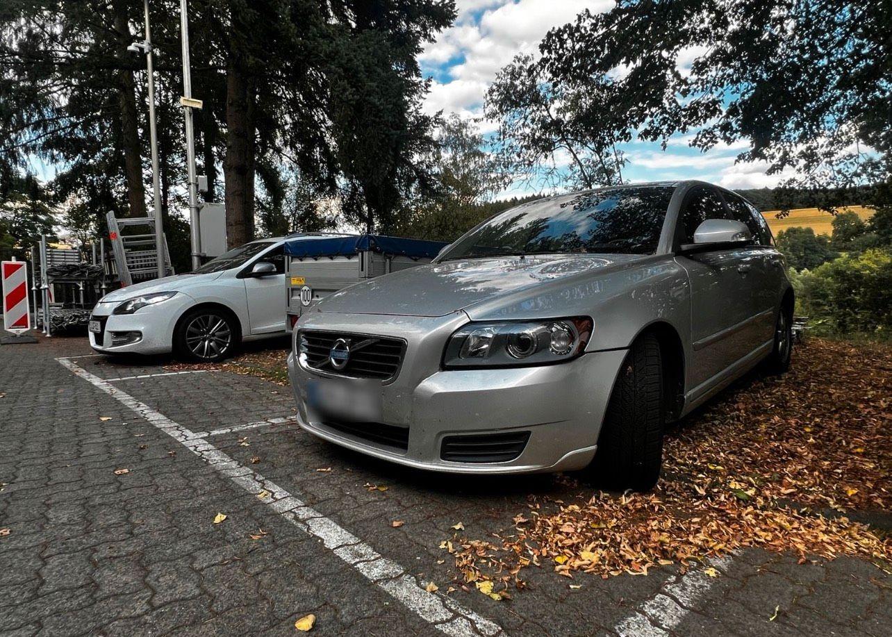 Volvo V50 2010 — engine 116 HP (85kW)