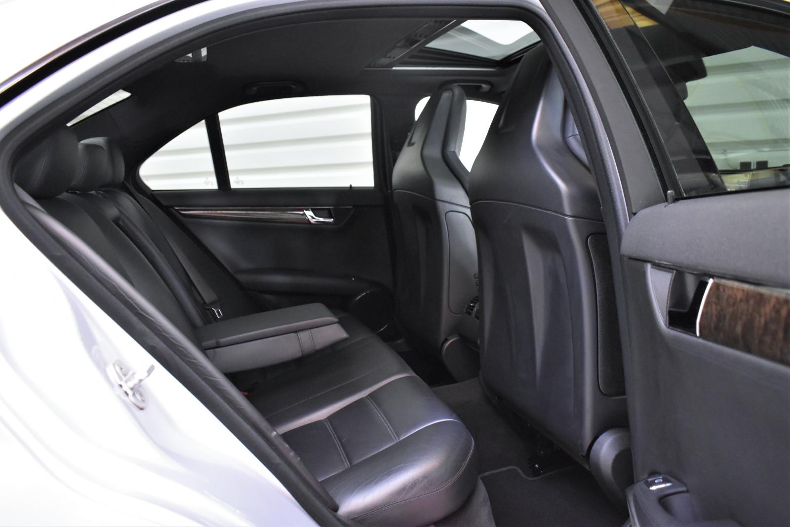 MERCEDES-BENZ C63 AMG V8 6.2 457ch BVA Toit ouvrant Sièges chauffants cuir