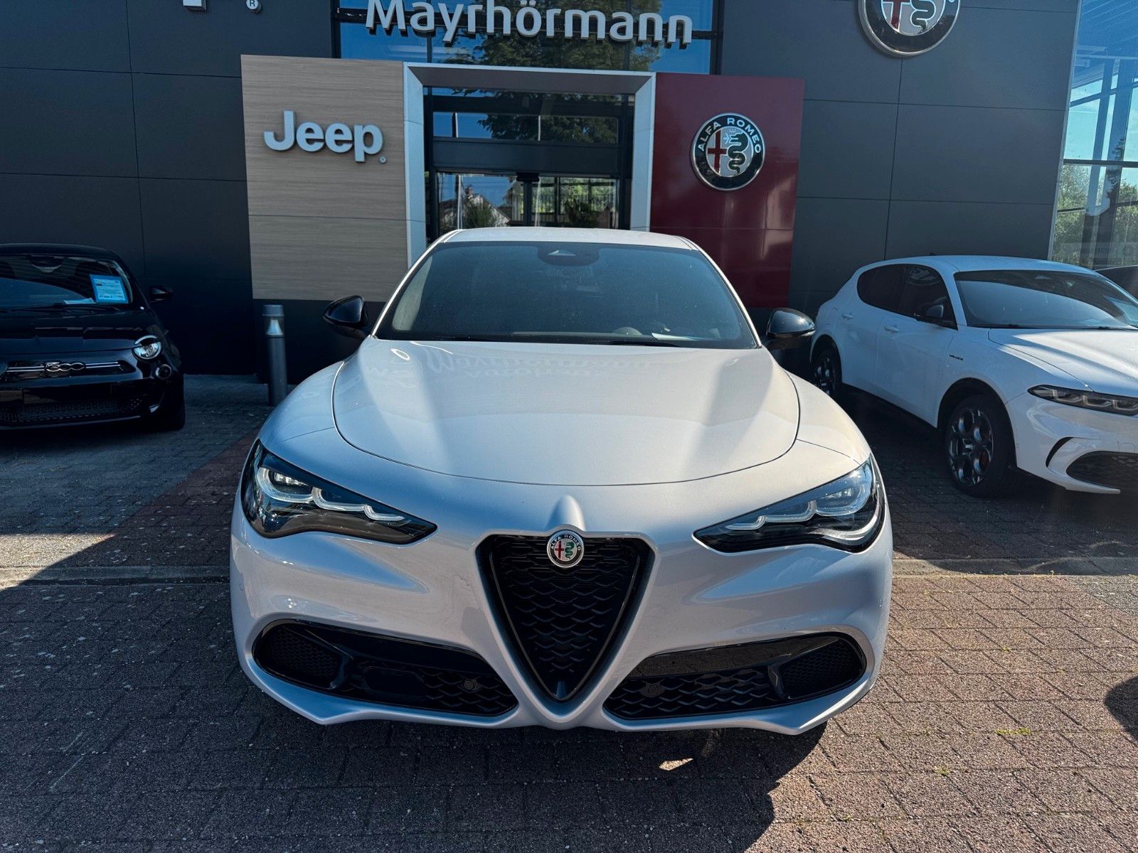 Fahrzeugabbildung Alfa Romeo Stelvio VELOCE 2.2 Diesel 210PS MEMORY HARMAN K