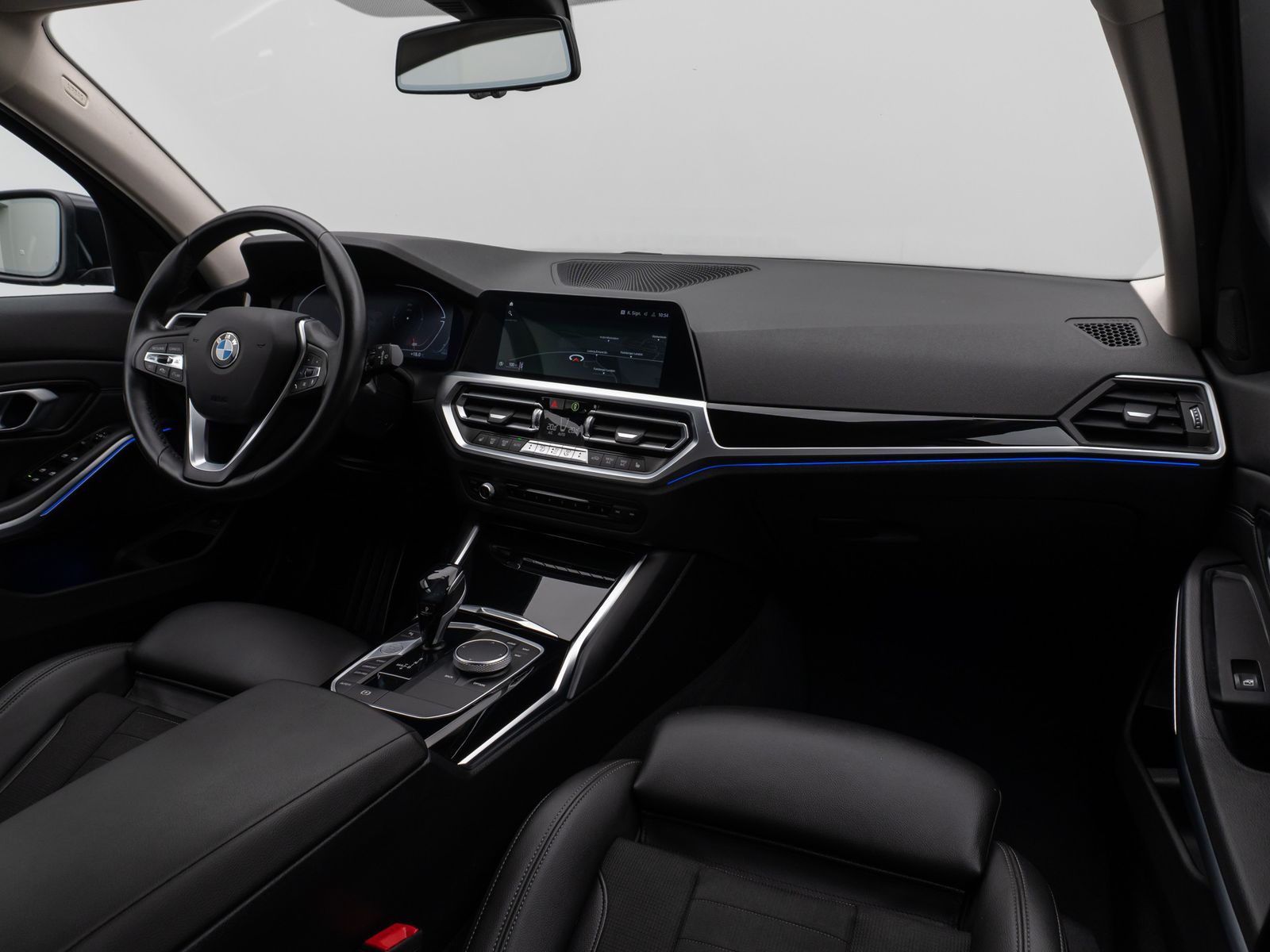 Fahrzeugabbildung BMW 320d xD HiFi Alarm DAB LED PDC Sportsitz Leder