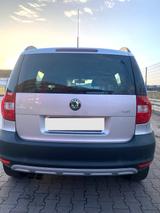 Skoda Yeti 1.2 TSI DSG Experience Automatic - Skoda Yeti Gebrauchtwagen in Berlin