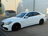 Mercedes-Benz E 63 S AMG V8 Biturbo-Facelift-750PS-360K-Voll - gebrauchte Mercedes-Benz E 63 AMG aus dem Jahr 2013