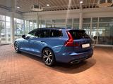 Volvo V60 T5 RDesign Navi Pano Cam AHK Blis Headup - Volvo: R