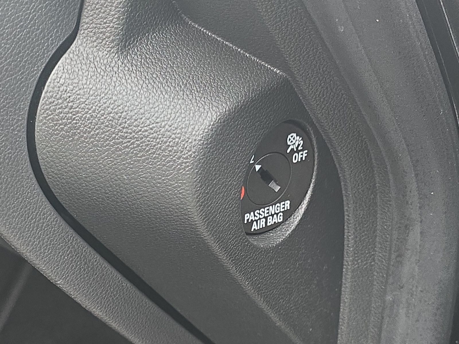 Fahrzeugabbildung Opel Astra J Lim. 5-trg Design Edition Klima Tempomat