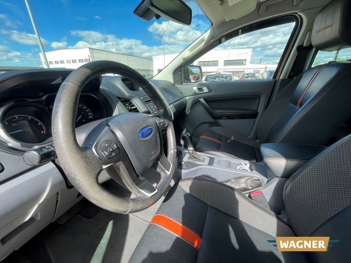 Fahrzeugabbildung Ford Ranger Wildtrak Doppelkabine 4x4 Automatik