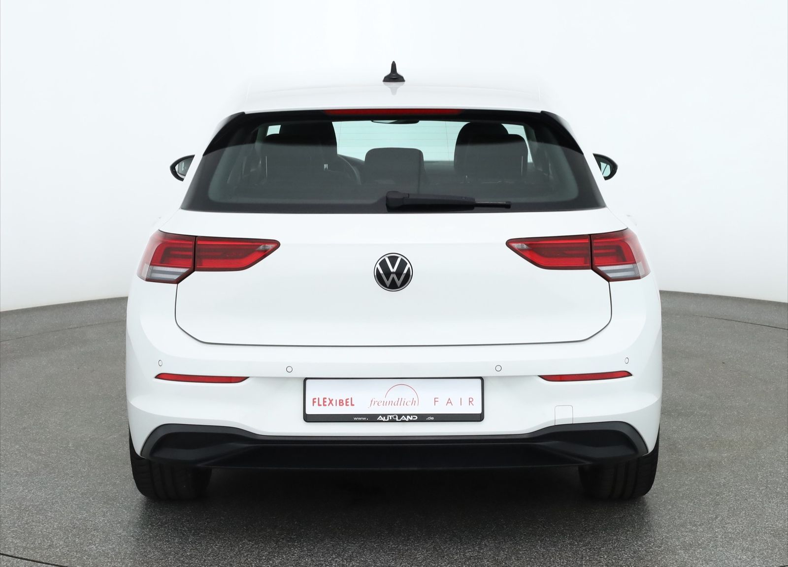 Volkswagen Golf VIII 1.0 eTSI DSG Life LED Navi ACC DAB foto 4