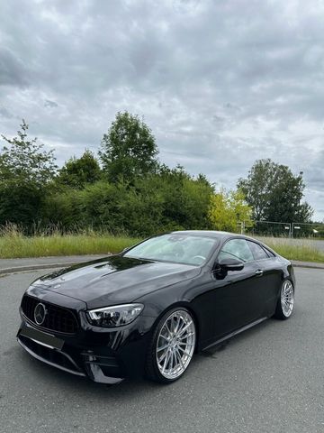 Mercedes-Benz E Klasse Coupe 3x Amg Line/Night Paket